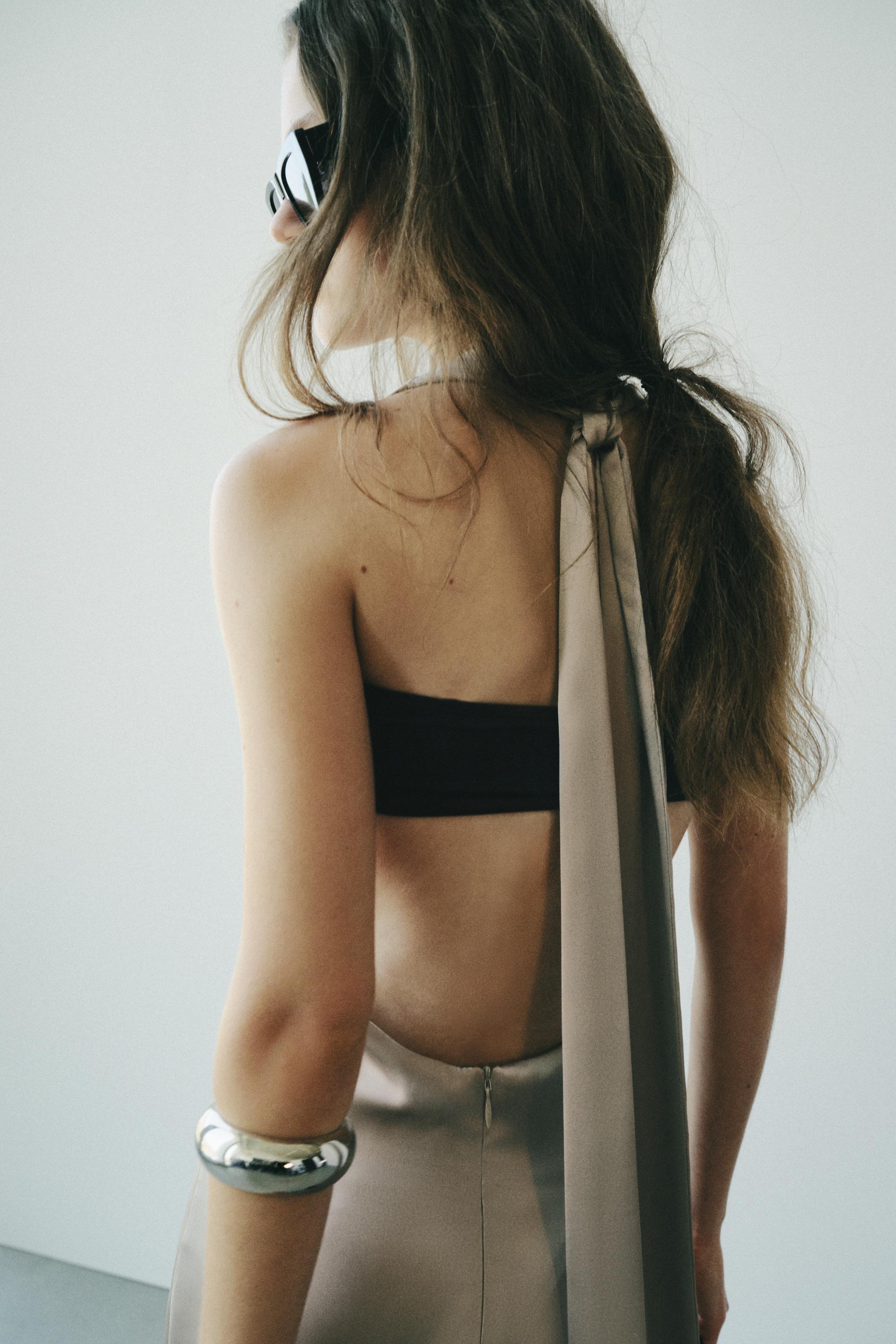 ROBE HALTER SATINÉE À IMPRIMÉ ANIMALIER